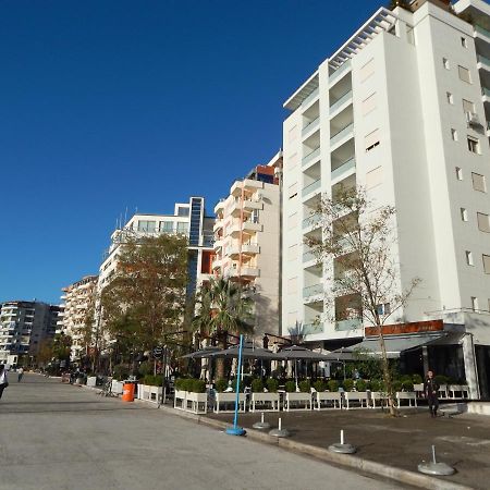 Modern Spacious 1 Bedroom Flat Next To The Beach Vlore Exterior photo