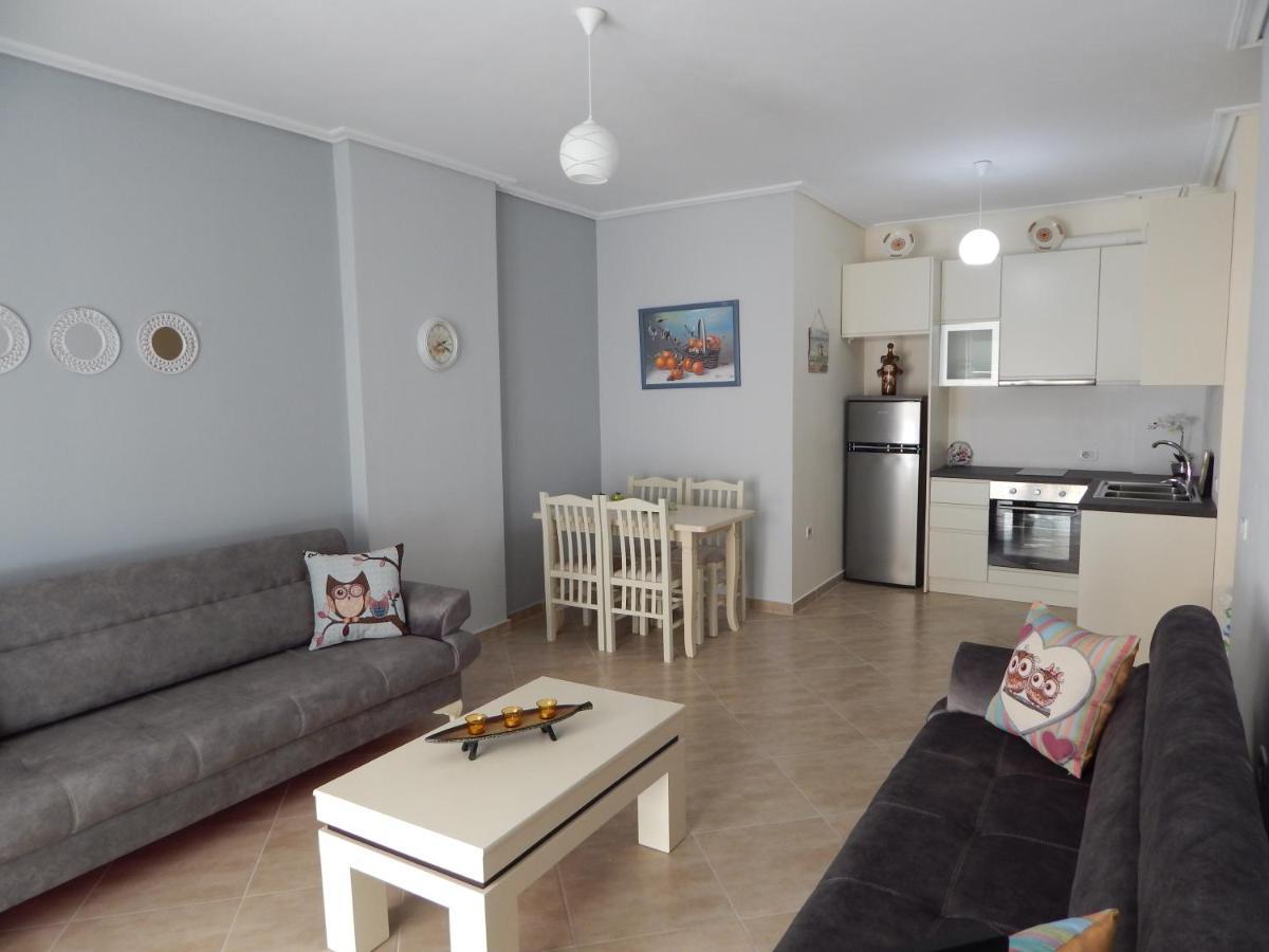 Modern Spacious 1 Bedroom Flat Next To The Beach Vlore Exterior photo